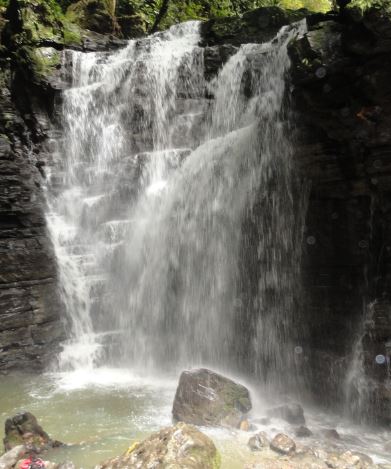 Cascada de Latas y Umbuni
